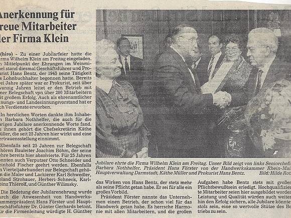 Zeitungsartikel über die Ehrung von Jubilaren bei der Firma Wilhelm Klein.