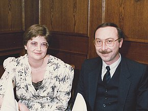 Prokurist Reinhard Günther mit Ehefrau im Jahr 1986. Zwei Jahre später wurde er Nachfolger von Geschäftsführer Hans Bentz.