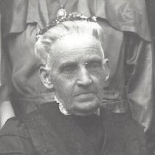 Familienfest 1923 anlässlich der Goldenen Hochzeit von Wilhelm und Eva Klein (in der Mitte).