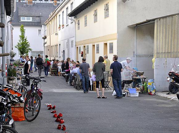 Die "Mai-Nacht" 2011 in den Kleinschen Höfen: Schlendern, Stöbern und und Schauen.