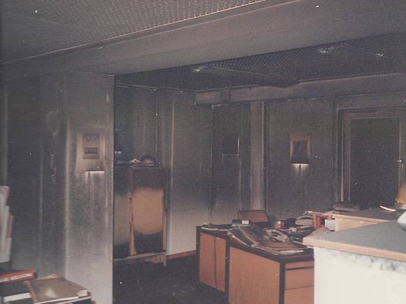 Blick in das verbrannte Büro.