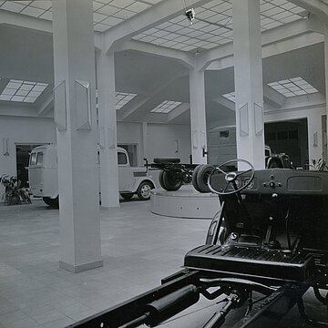 Automobil-Ausstellung im Opel-Werk