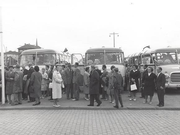 Mit 17 Bussen wurde die rund 800 Gäste zur Betriebsfeier nach Mainz gefahren.