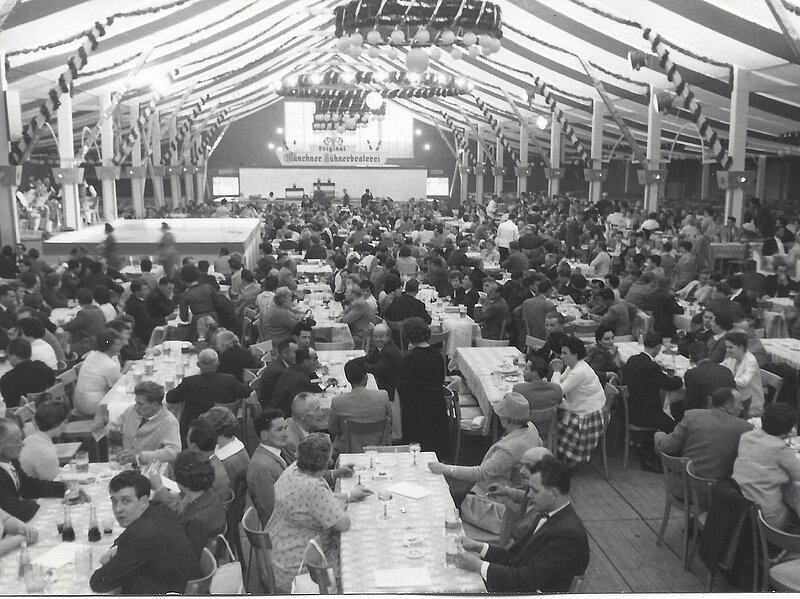Die große Feier in Mainz 1962 wurde in einem Zelt für 3000 Personen gefeiert.