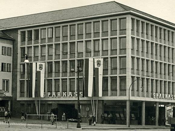 Sparkasse in der Rheinstraße in Darmstadt